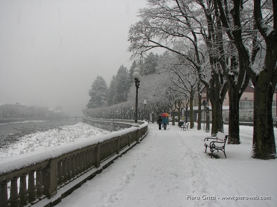 07 Bello camminare sulla neve.jpg